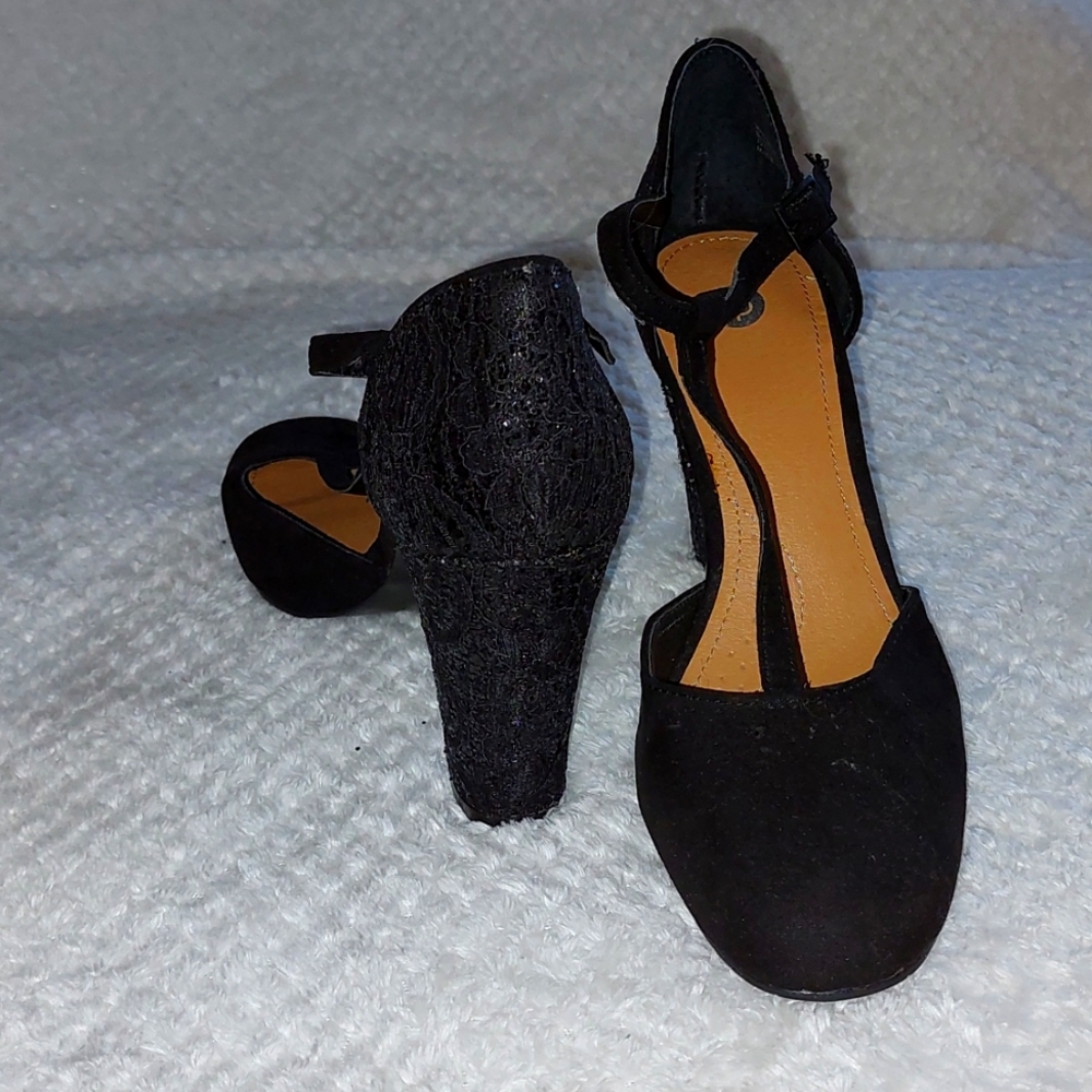 Eliza black heels